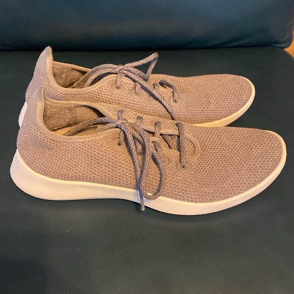 allbirds Sneakers - Picture 3 of 10